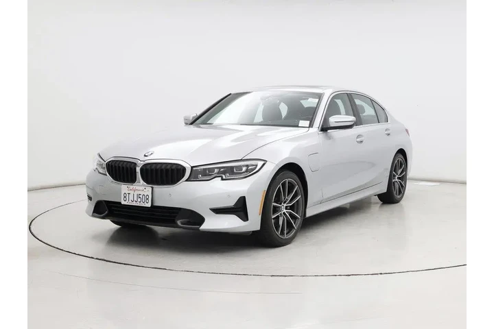 $24998 : BMW 3 Series 2021 330e 4dr S image 4