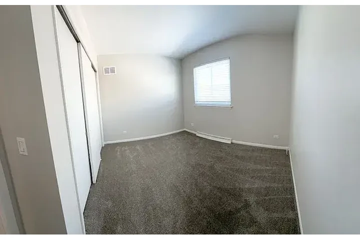 $3200 : Rent image 10