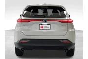 $28988 : Gold Certified2021 Venza LE thumbnail