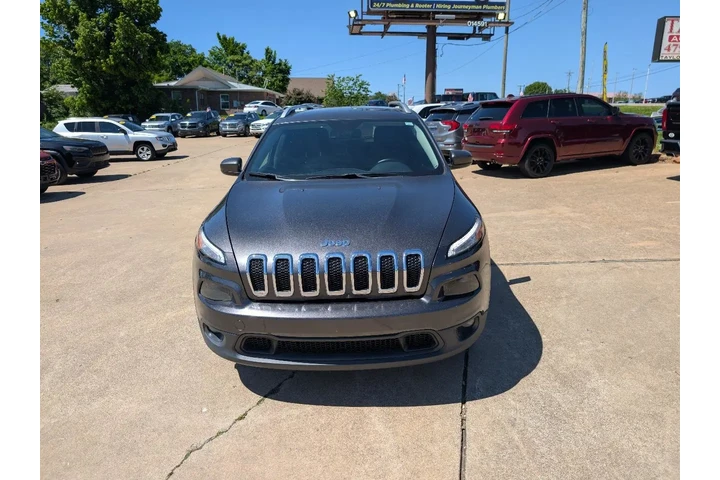 $12995 : 2018 Cherokee image 2