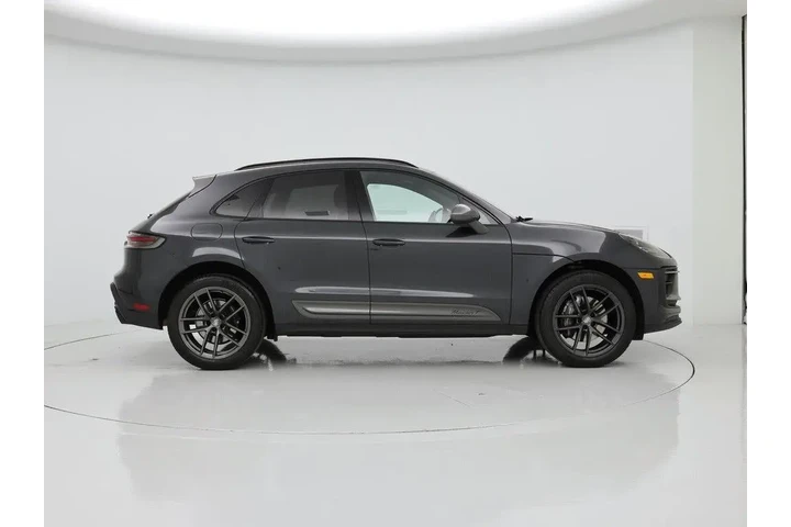 $39998 : Porsche Macan 2023 AWD T 4dr image 7