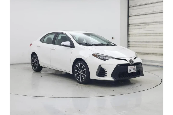 $15998 : Toyota Corolla 2017 SE 4dr S image 1