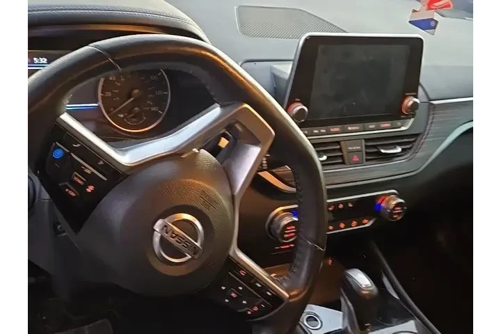 $15871 : Nissan Altima 2020 2.5 Plati image 7