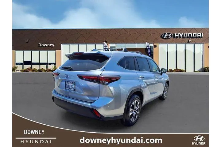 $35436 : Toyota Highlander 2024 XLE 4 image 5