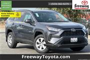 RAV4 LE