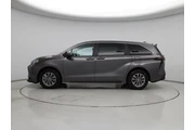 $39998 : Toyota Sienna 2024 LE 8-Pass thumbnail