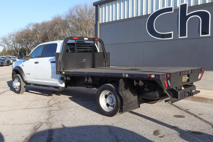 $52988 : 2023 4500 Chassis Cab SLT 4x4 image 6