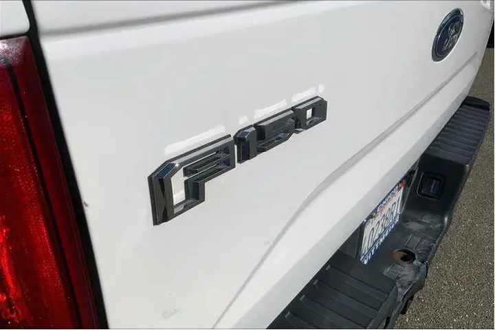 $25985 : Ford F-150 2015 4x4 XLT 4dr image 8