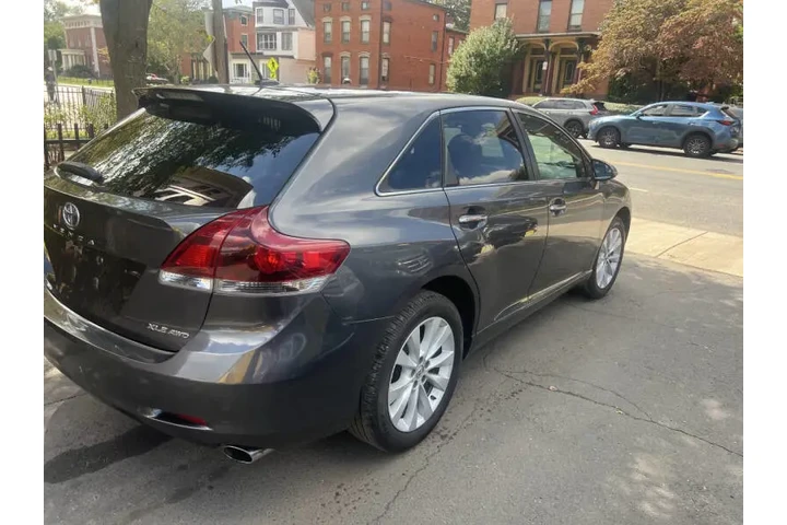 $10999 : 2013 Venza XLE image 6