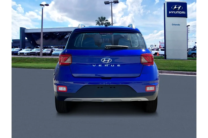 $19593 : Hyundai VENUE 2024 SEL 4dr C image 6