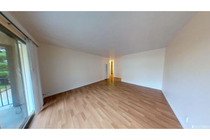 $1100 : 698pies cuadrados Baldwin Park image 3