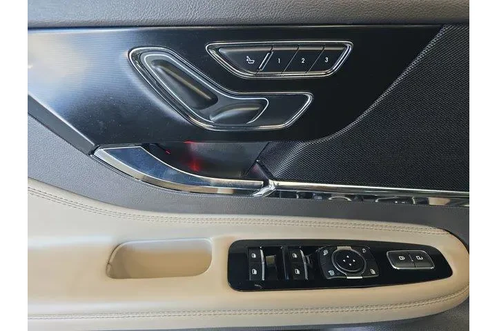 $34299 : Lincoln Corsair 2023 AWD Res image 6