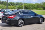 $12990 : 2018 Altima 2.5 SV thumbnail