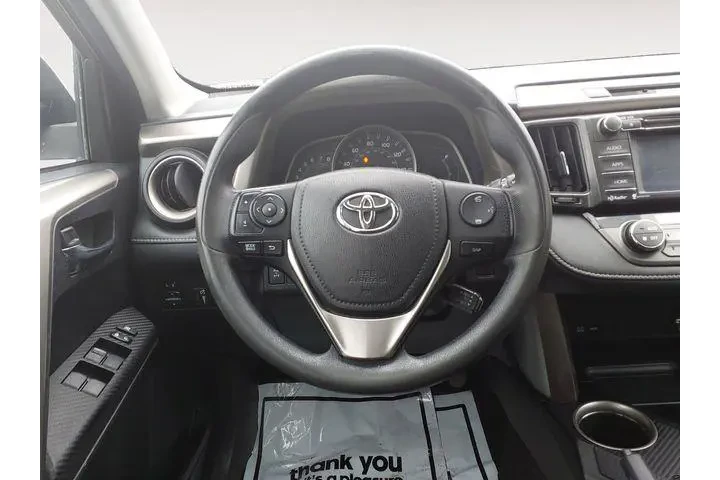 $9561 : Toyota RAV4 2015 AWD XLE 4dr image 8