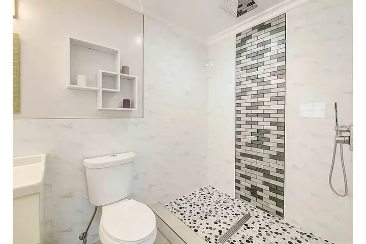 $2800 : 4Bed/2Bth  home in South Gate image 5