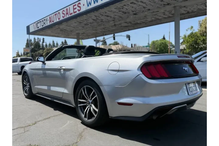 2016 Mustang EcoBoost Premium image 10
