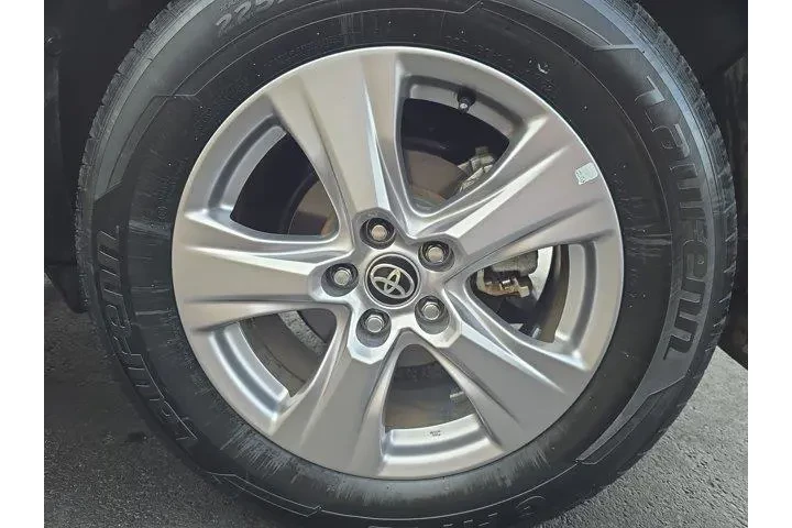 $26995 : Toyota RAV4 2022 XLE 4dr SUV image 6