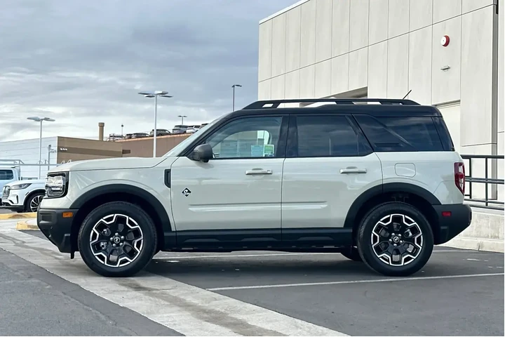 $33700 : Ford Bronco Sport 2025 AWD O image 6