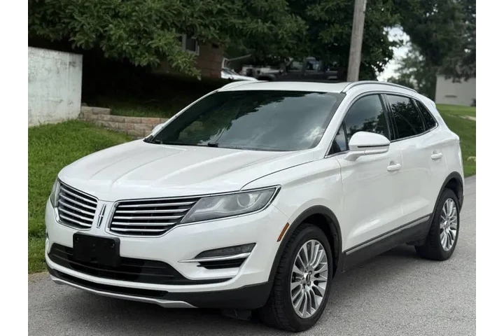 $8999 : 2017 MKC Reserve image 1