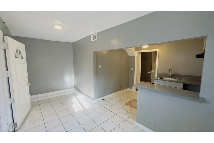 $1999 : 1 RECAMARA EN AQUILE INGLEWOOD image 2