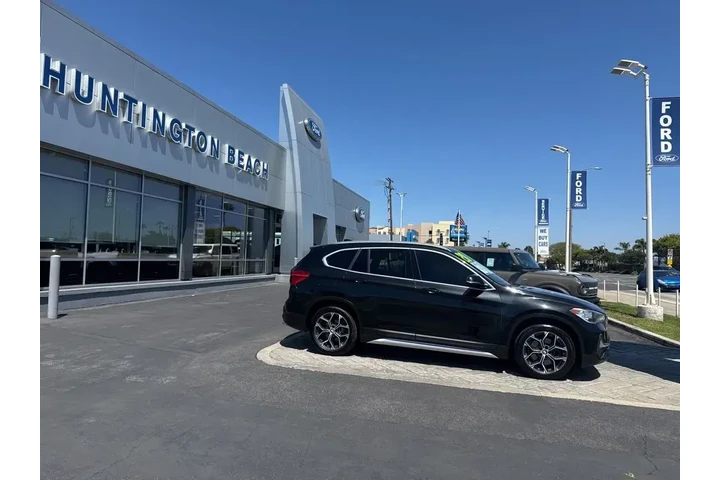 $18888 : BMW X1 2020 AWD xDrive28i 4d image 3