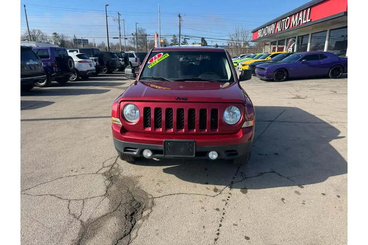 $4980 : 2015 Patriot FWD 4dr Altitude image 7