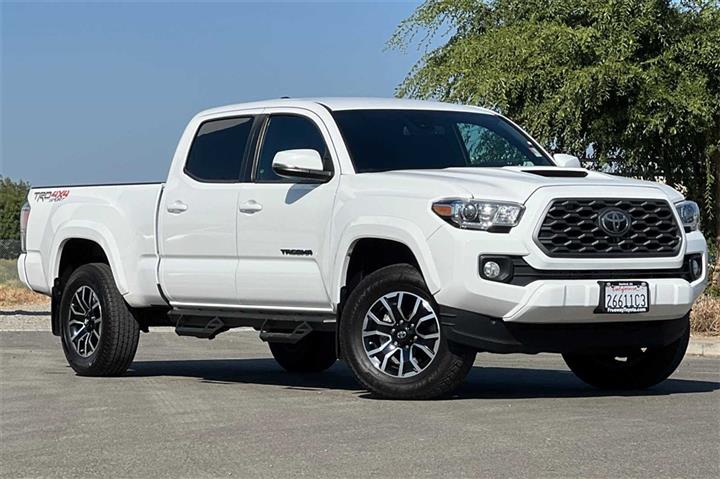 $36490 : Tacoma TRD Sport image 2