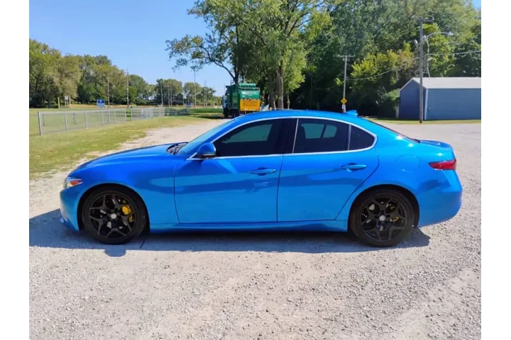 $16995 : 2019 Alfa Romeo Giulia image 10