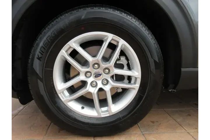 $34999 : Ford Explorer 2025 Active 4d image 8