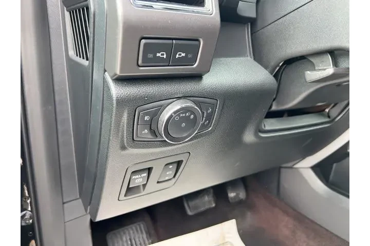 $29975 : Ford F-150 2020 4x4 XLT 4dr image 8