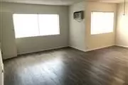 $2000 : Los Angeles  Apartment thumbnail
