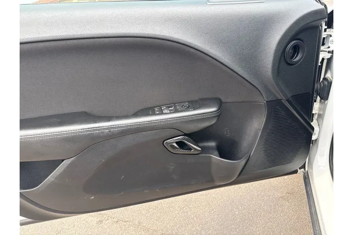 $24495 : 2021 Challenger SXT AWD image 9