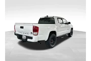 $30060 : Toyota Tacoma 2022 4x2 TRD O thumbnail