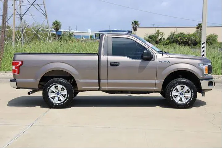 $27898 : Ford F-150 2020 4x2 XL 2dr R image 4
