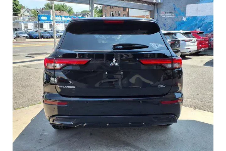$21999 : Mitsubishi Outlander 2023 ES image 9