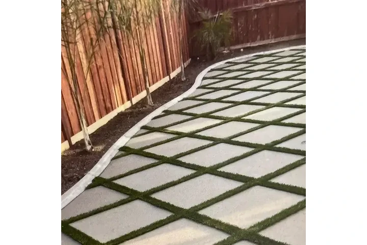 Franco Landscaping image 6