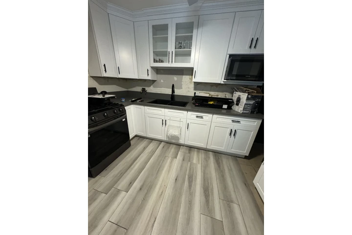 Kitchen remodeling image 10