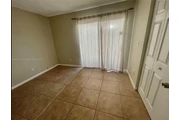 $950 : Room for rent Kendall Miami thumbnail