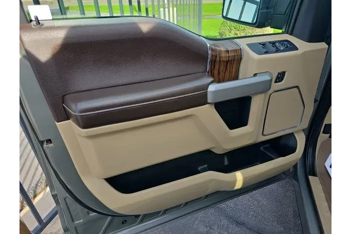 $37599 : Ford F-150 2020 4x2 XLT 4dr image 5