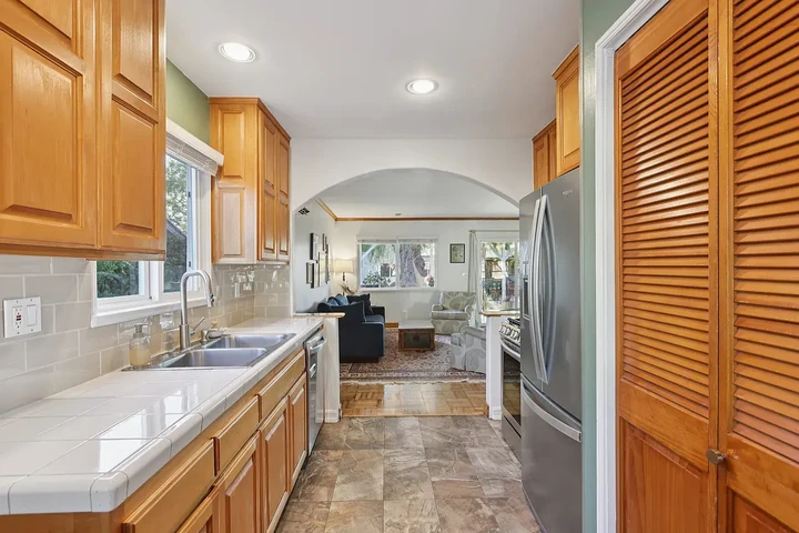 $2000 : BEAUTIFUL HOME FOR RENT image 5