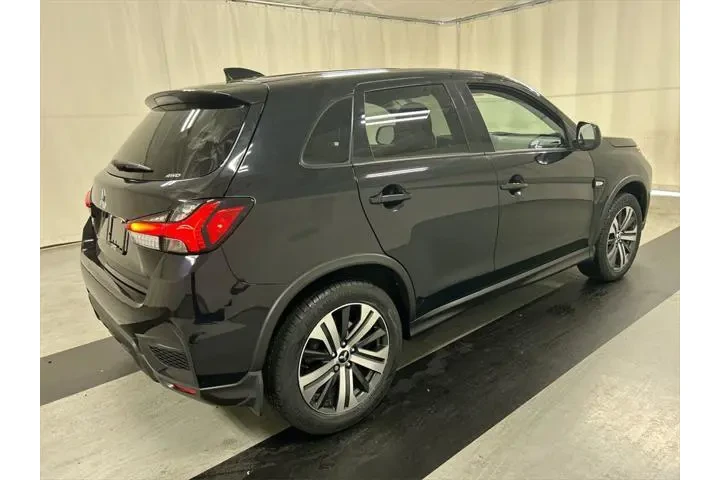 $17857 : Mitsubishi Outlander Sport 2 image 2