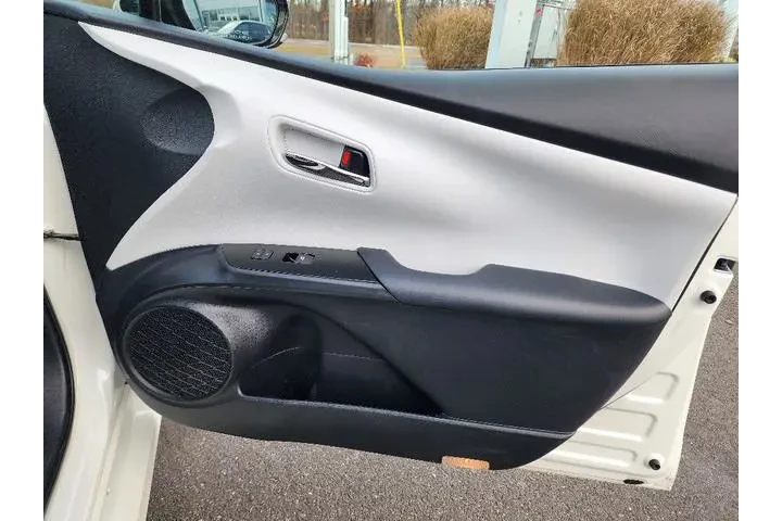 $18499 : Toyota Prius Prime 2018 Adva image 10