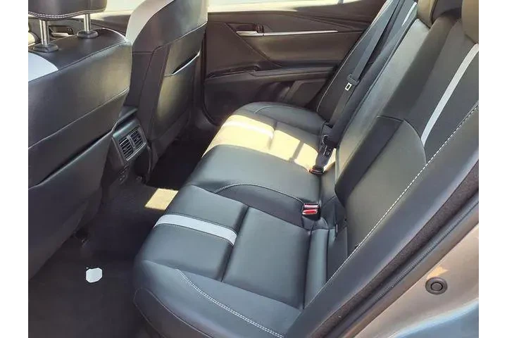 $29898 : Toyota Camry 2025 SE 4dr Sed image 6