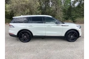 $30823 : Lincoln Aviator 2020 AWD Res thumbnail