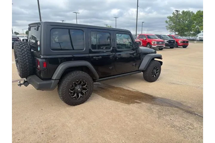 $29995 : Jeep Wrangler Unlimited 2021 image 9