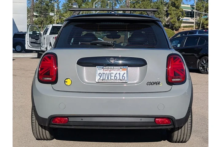 $21144 : MINI Hardtop 2 Door 2023 Coo image 9