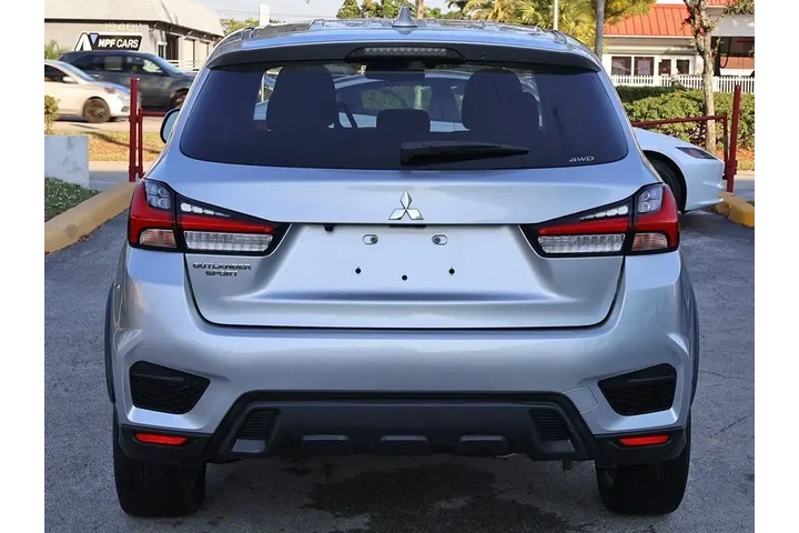 $12999 : Mitsubishi Outlander Sport 2 image 9