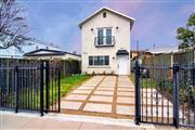 $1800 : North Hollywood 2 & 2.5 Home thumbnail