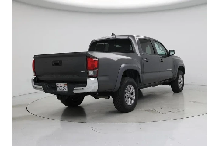 $27998 : Toyota Tacoma 2018 4x2 SR5 V image 8