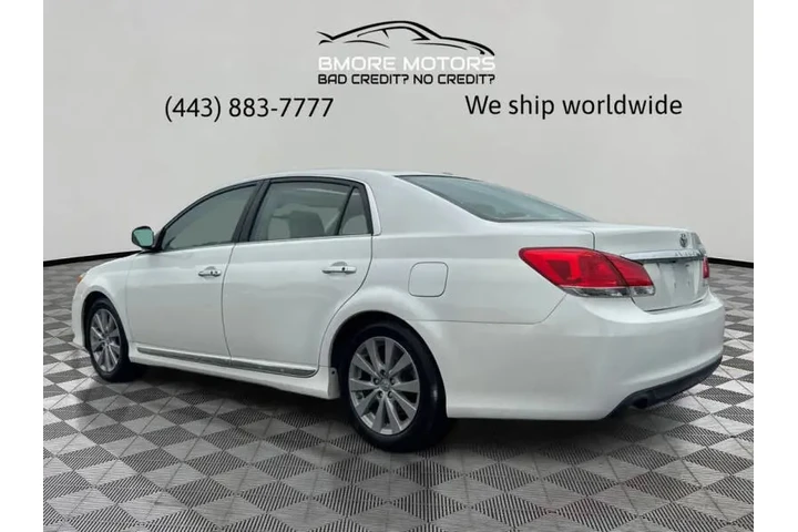 2011 Avalon image 8